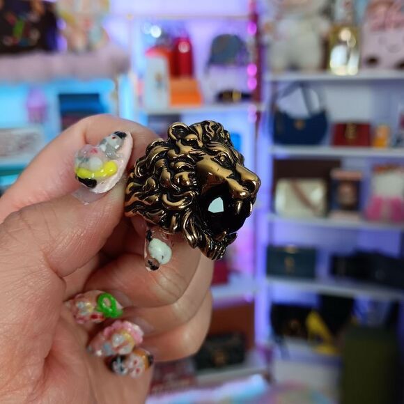 NIB Gucci Lion Head Crystal Cocktail Statement Ring Size 8.5 US - Picture 2 of 11